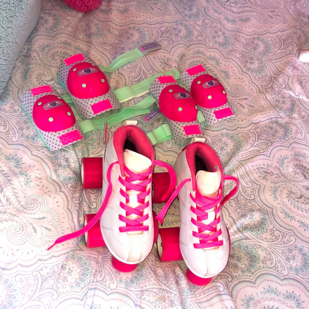 Girls SZ 13 roller skates, elbow and knee guards